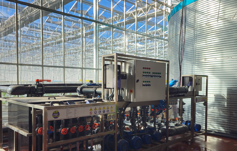 Keyway-Greenhouse-Irrigation-Systems-7